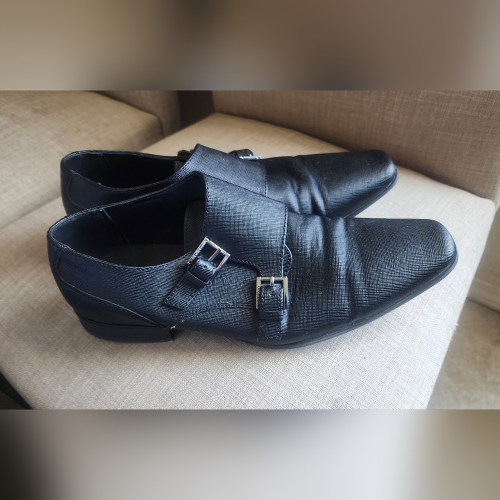 Calvin Klein Men's size9. Butler Design Double Buckle Loafers in Black
